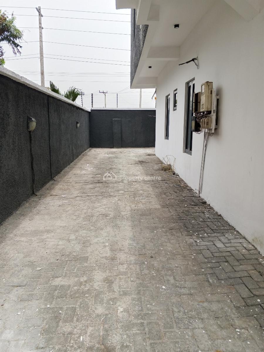 4 Bedroom Semi Detached Duplex, Monastery Road, Sangotedo, Ajah, Lagos, Detached Duplex for Rent