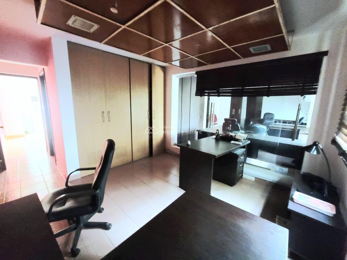 Commercial 3 Rooms Office Space, Lekki Phase 1, Lekki, Lagos, Office Space for Rent