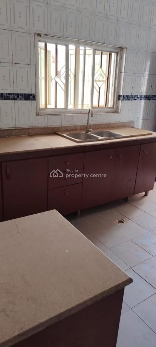 2 Bedroom Flat on The Second Floor, Mabushi, Abuja, Flat / Apartment for Rent