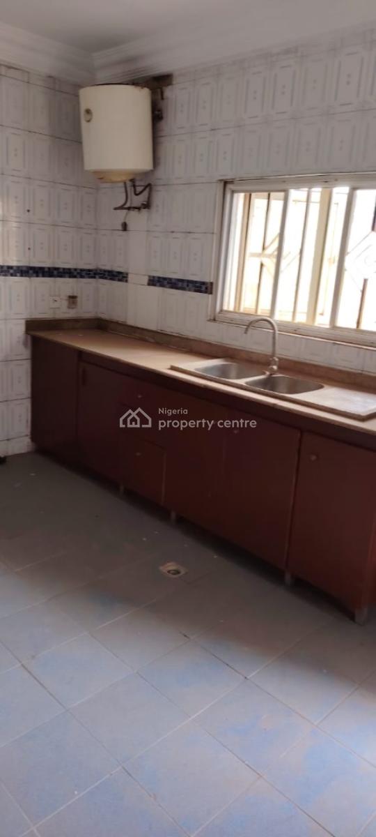 2 Bedroom Flat on The Second Floor, Mabushi, Abuja, Flat / Apartment for Rent