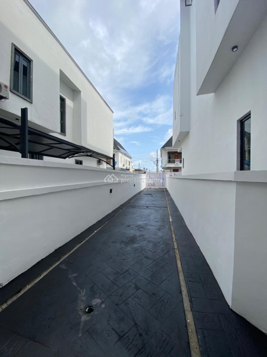 5 Bedrooms Fully Detached Duplex with Bq, Orchid Estate, Lekki, Lagos, Detached Duplex for Sale