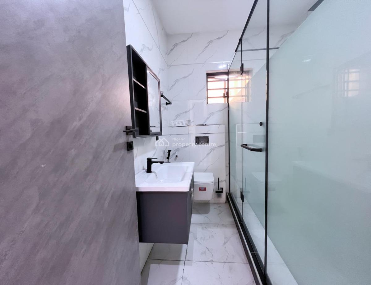 4-bedroom Self-contained Compound with Private Entrance - Equipped Wit, Lekki Phase 1, Lekki, Lagos, House for Sale