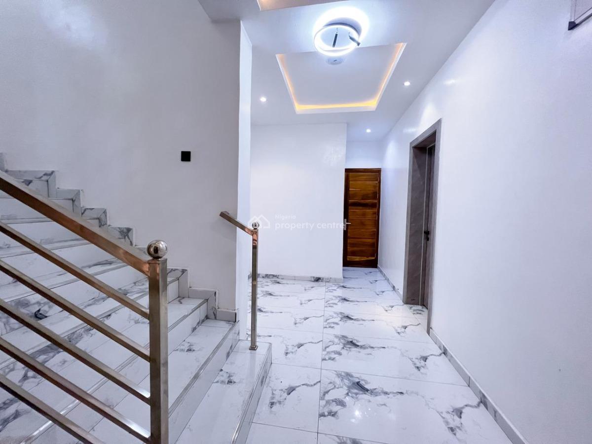 4-bedroom Self-contained Compound with Private Entrance - Equipped Wit, Lekki Phase 1, Lekki, Lagos, House for Sale