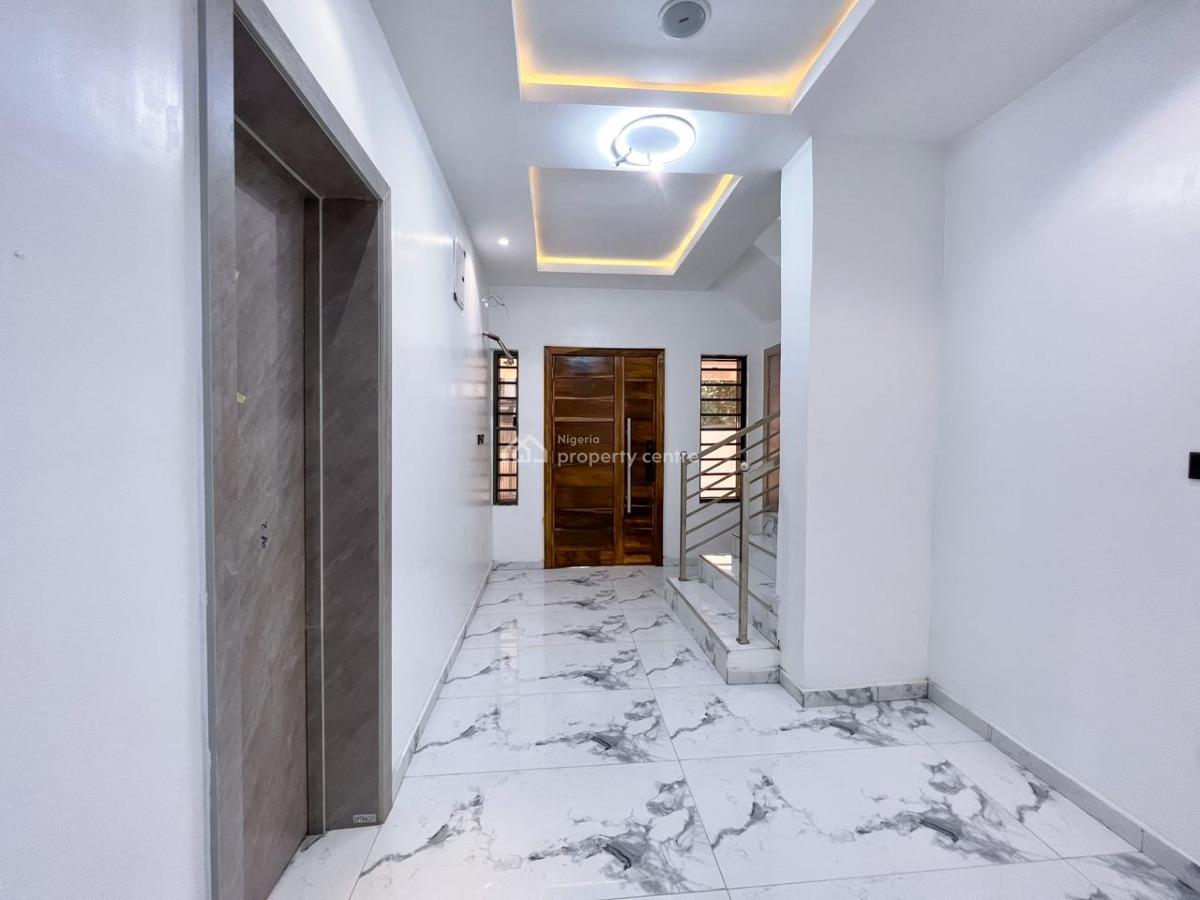 4-bedroom Self-contained Compound with Private Entrance - Equipped Wit, Lekki Phase 1, Lekki, Lagos, House for Sale