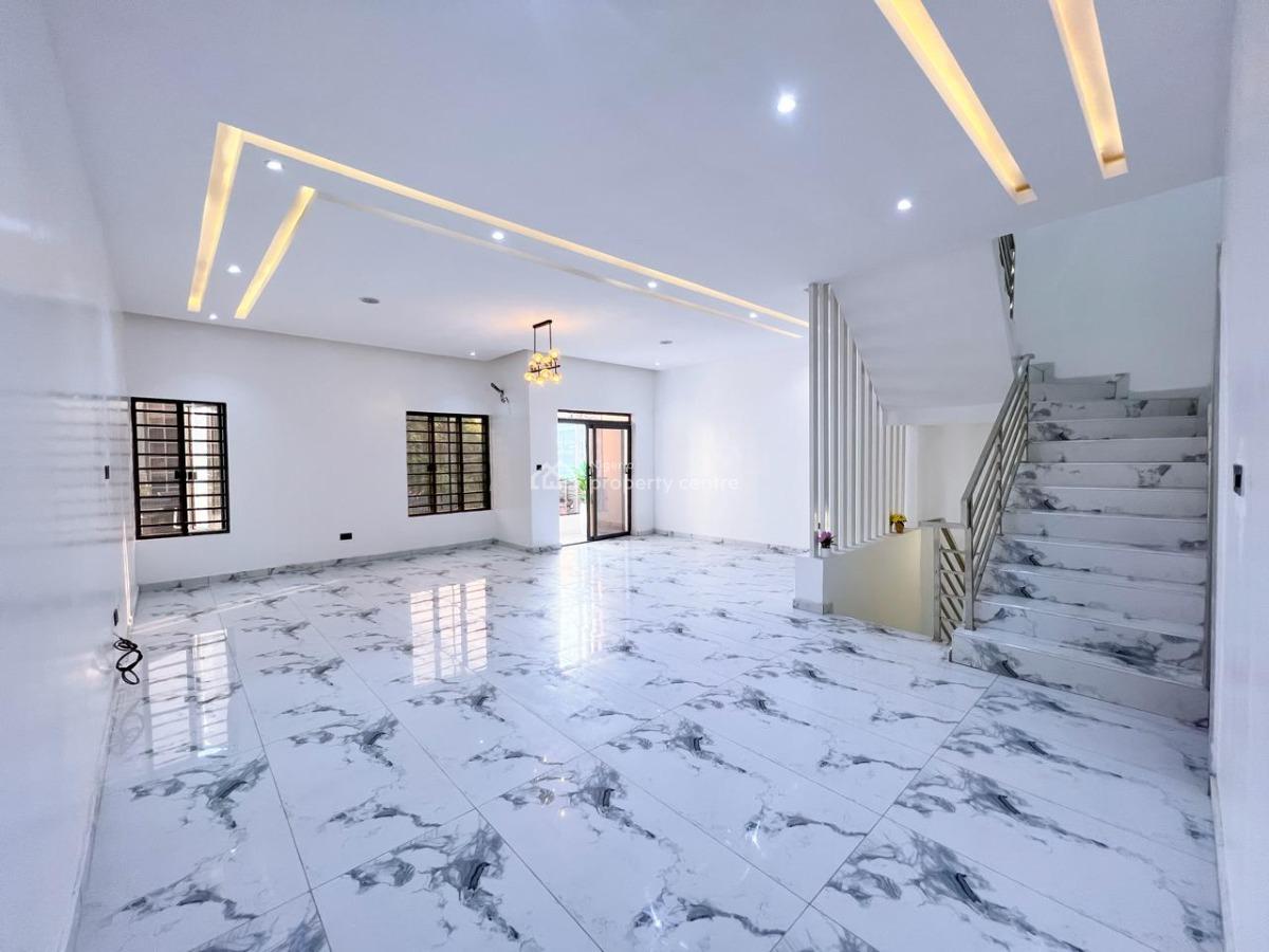 4-bedroom Self-contained Compound with Private Entrance - Equipped Wit, Lekki Phase 1, Lekki, Lagos, House for Sale