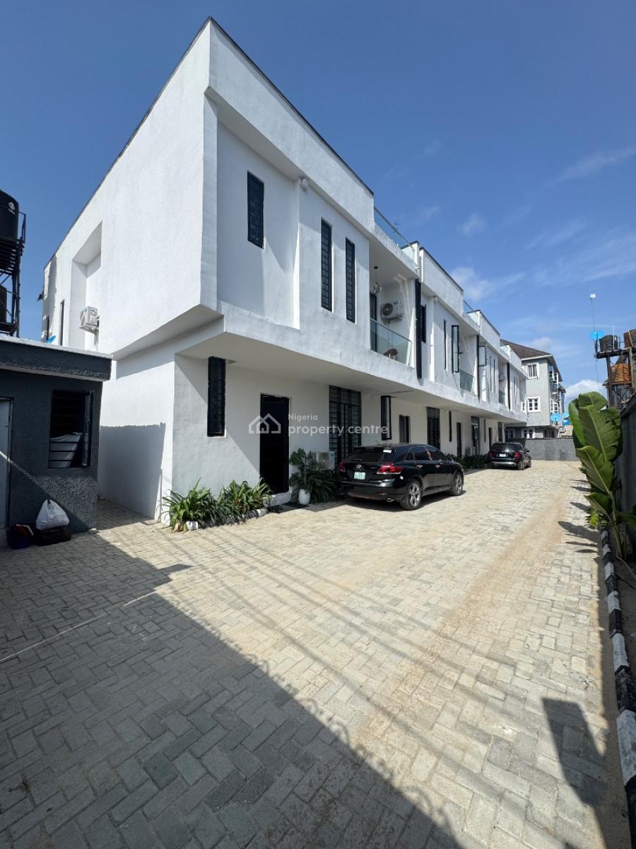 Decent and Well Maintained 4 Bedroom Terrace Duplex, Sangotedo, Ajah, Lagos, Terraced Duplex for Rent