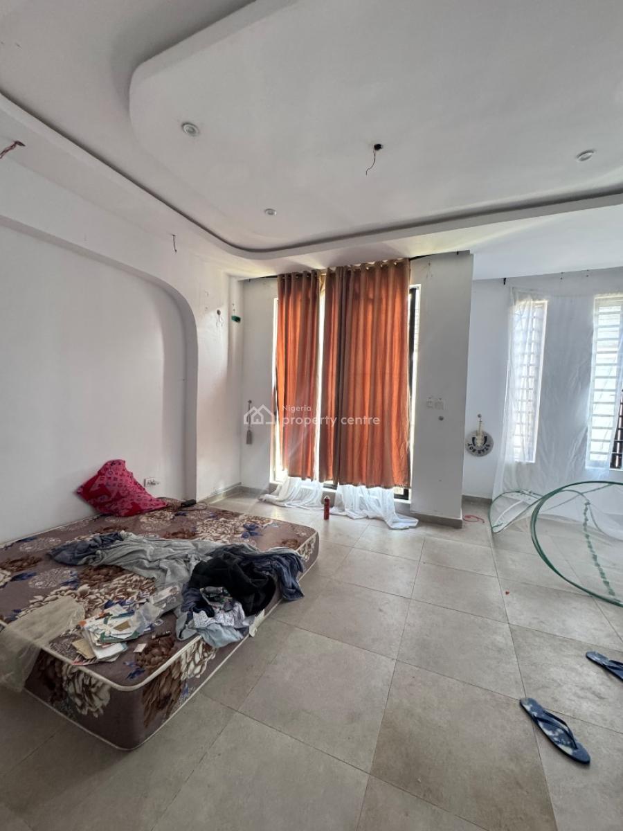 Decent and Well Maintained 4 Bedroom Terrace Duplex, Sangotedo, Ajah, Lagos, Terraced Duplex for Rent