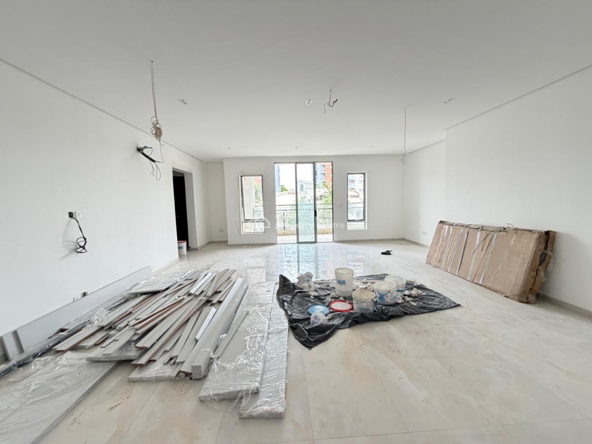 4 Bedroom Apartment with 2 Room Bq, Off Bourdilion Road, Old Ikoyi, Ikoyi, Lagos, Flat / Apartment for Sale