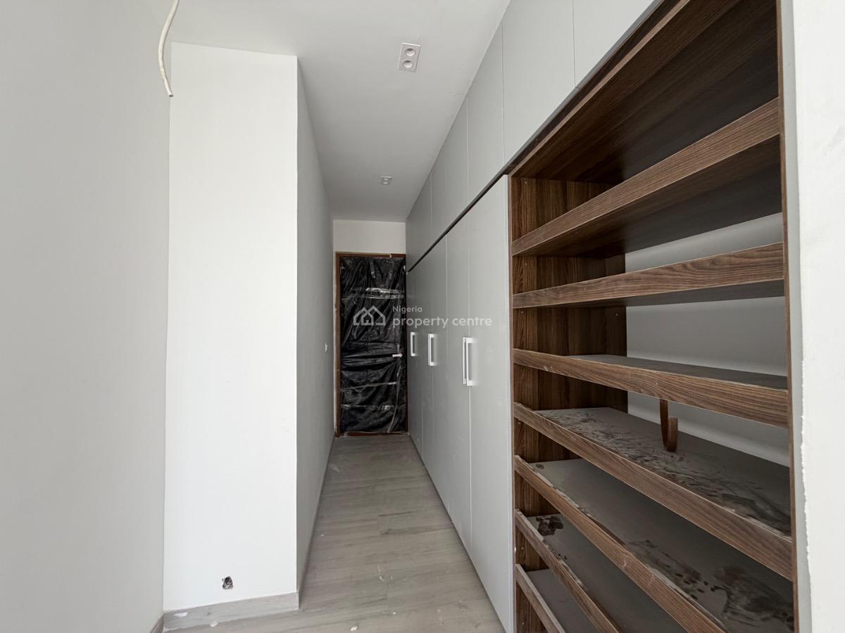 4 Bedroom Apartment with 2 Room Bq, Off Bourdilion Road, Old Ikoyi, Ikoyi, Lagos, Flat / Apartment for Sale