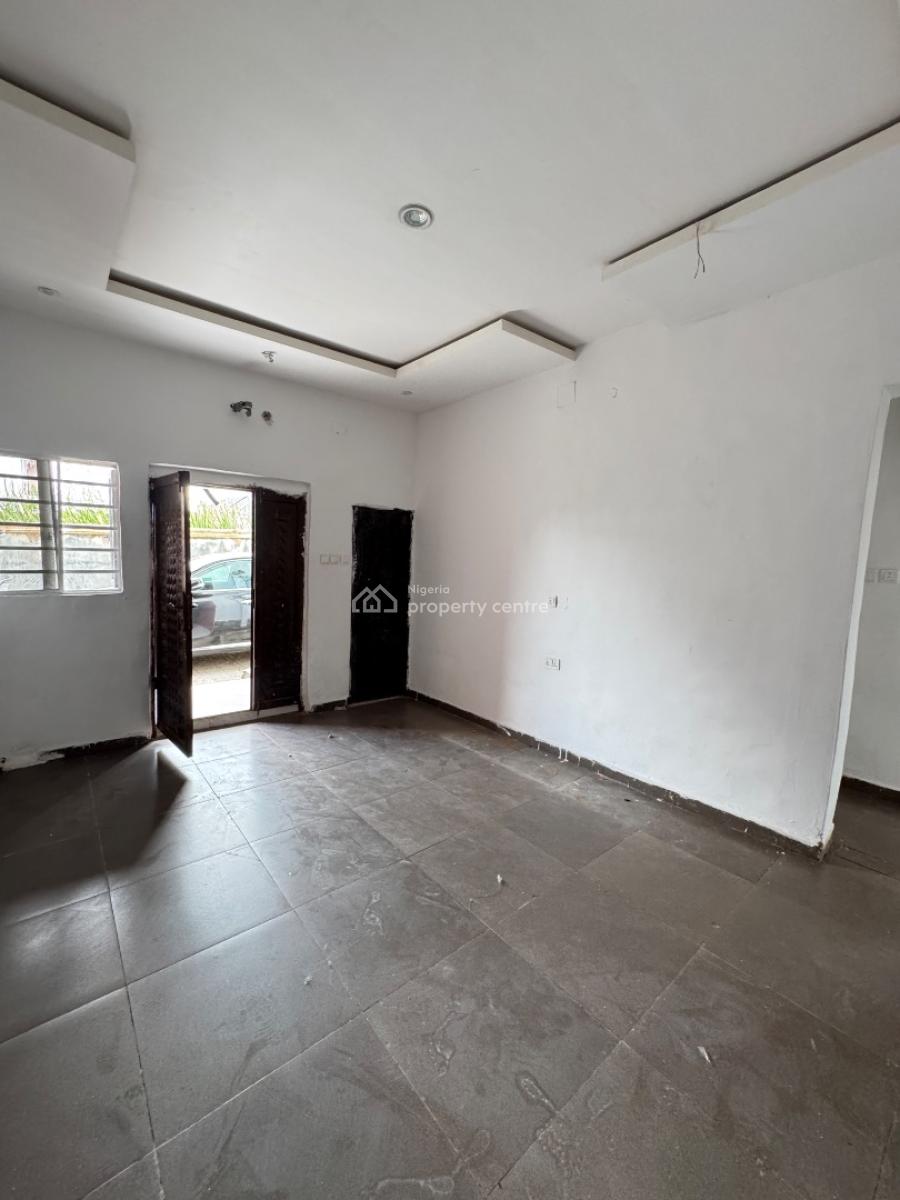 Well Maintained 2 Bedroom Flat, Sangotedo, Ajah, Lagos, Flat / Apartment for Rent