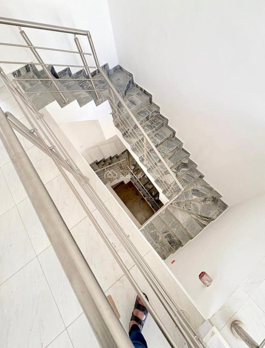 4 Bedrooms, Chevron, Lekki, Lagos, Semi-detached Duplex for Rent