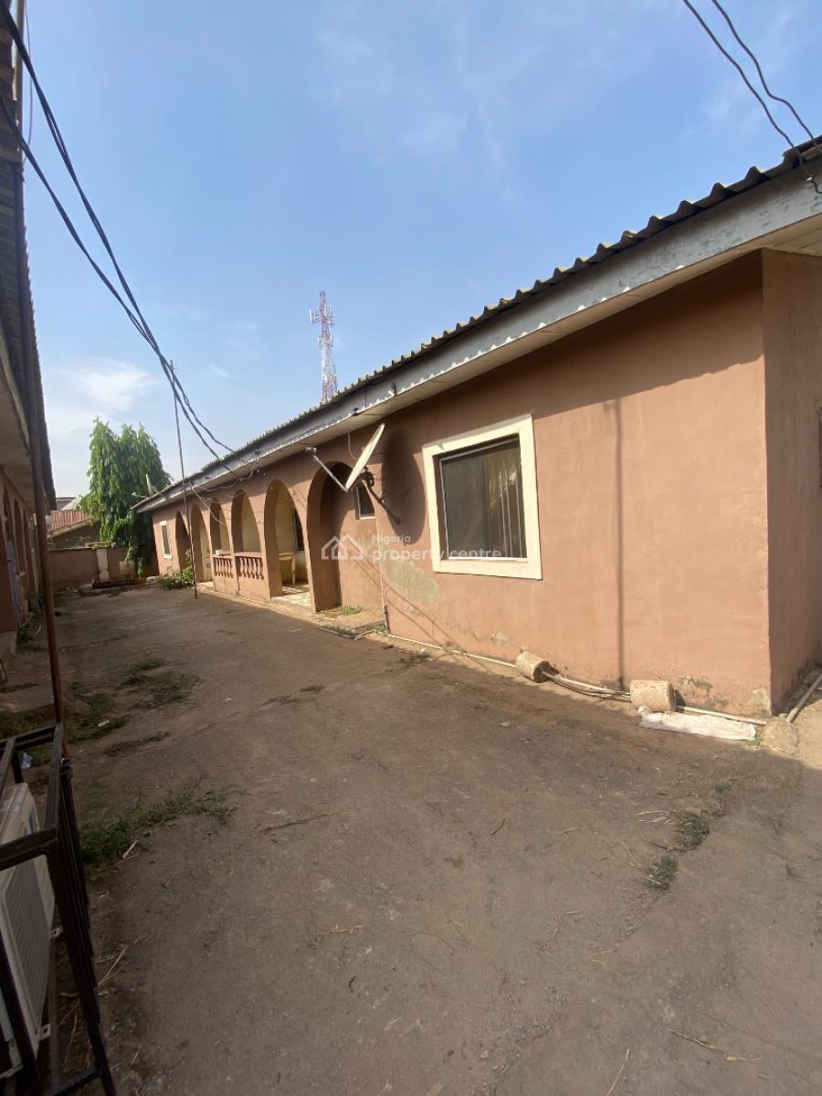 4 Units of 3 Bedroom Semidetached Duplex with 2 Rooms B and Gatehouse, Plot 86, Nyanya Fha, Phase 11, Abuja, Nyanya, Abuja, Semi-detached Bungalow for Sale