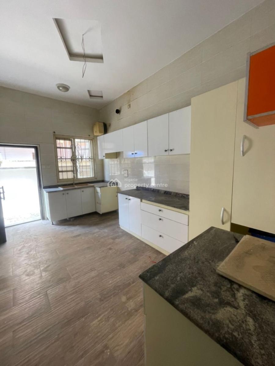 Well Maintained 4 Bedroom Fully Detached Duplex with Bq, Chevron Lekki Lagos, Lekki, Lagos, Detached Duplex for Rent