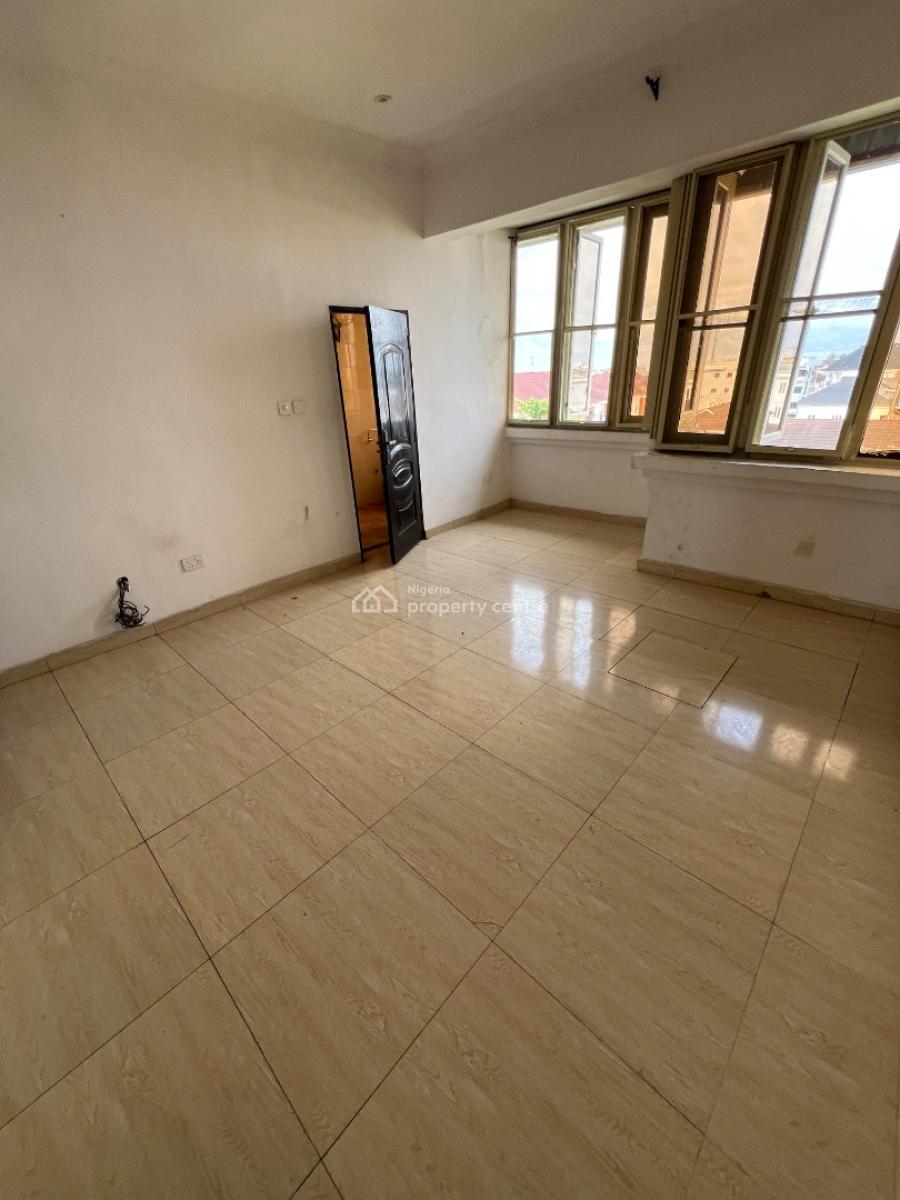 Spacious & Well-ventilated 3-bedroom Apartment in Osapa London Estate, Osapa London, Osapa, Lekki, Lagos, Flat / Apartment for Rent