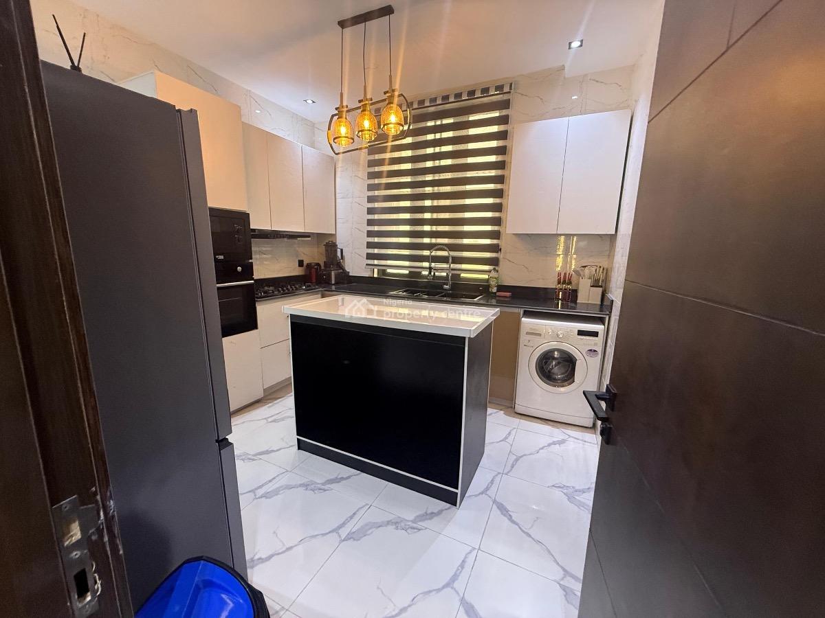 Brand New Luxury 3 Bedroom Apartment with Ps5 and Snooker, Lekki Phase 1, Lekki, Lagos, Flat / Apartment Short Let