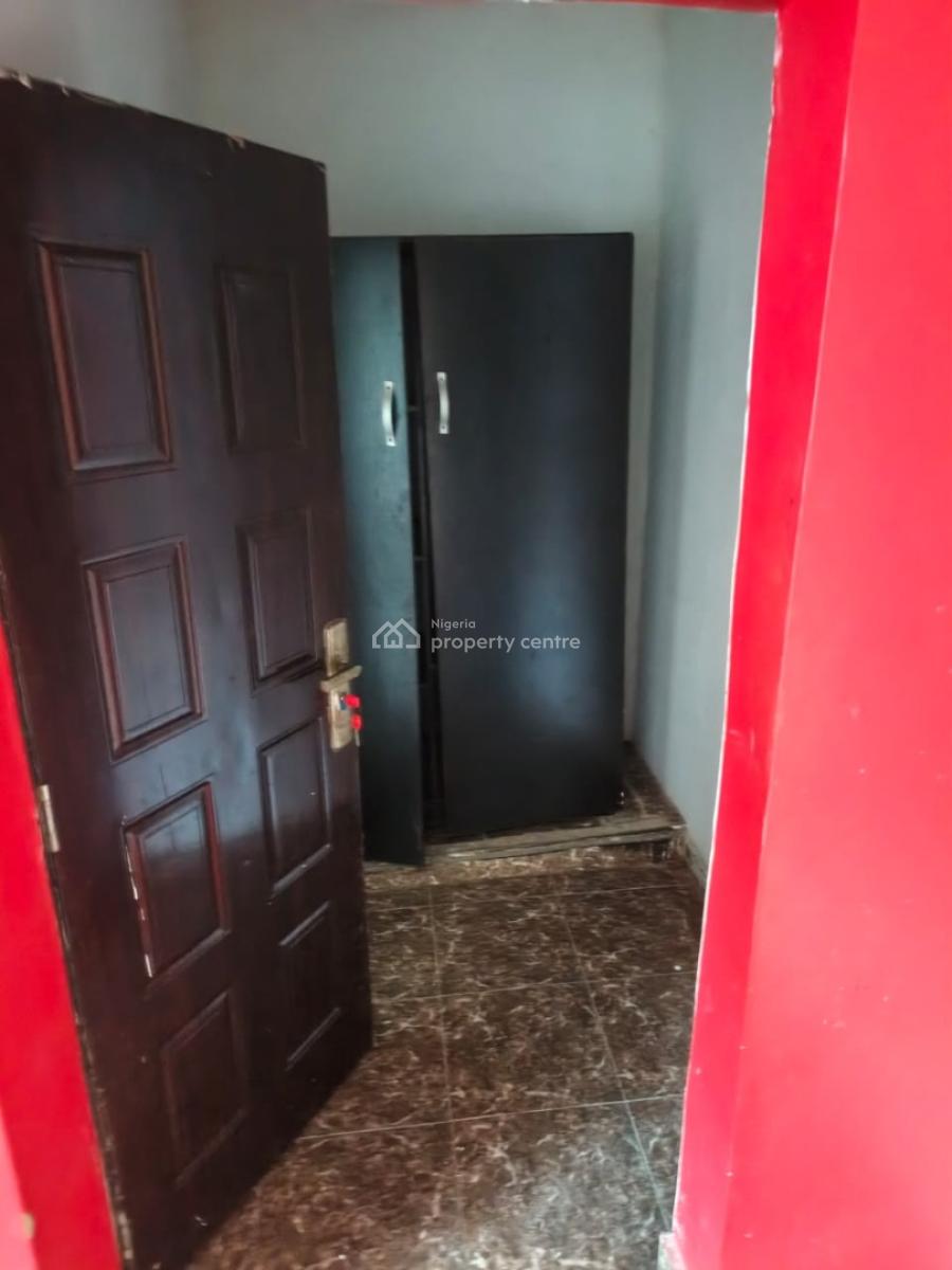 3 Bedroom Flat, Olusosun., Ikeja, Lagos, Flat / Apartment for Rent