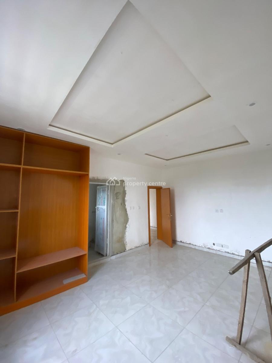 Standard Two Bedroom Apartment, Off Peaceland Ogombo, Ajah, Lagos, Flat / Apartment for Rent