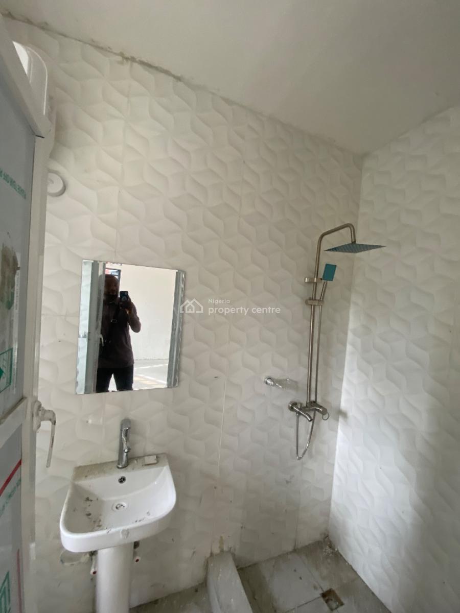 Standard Two Bedroom Apartment, Off Peaceland Ogombo, Ajah, Lagos, Flat / Apartment for Rent
