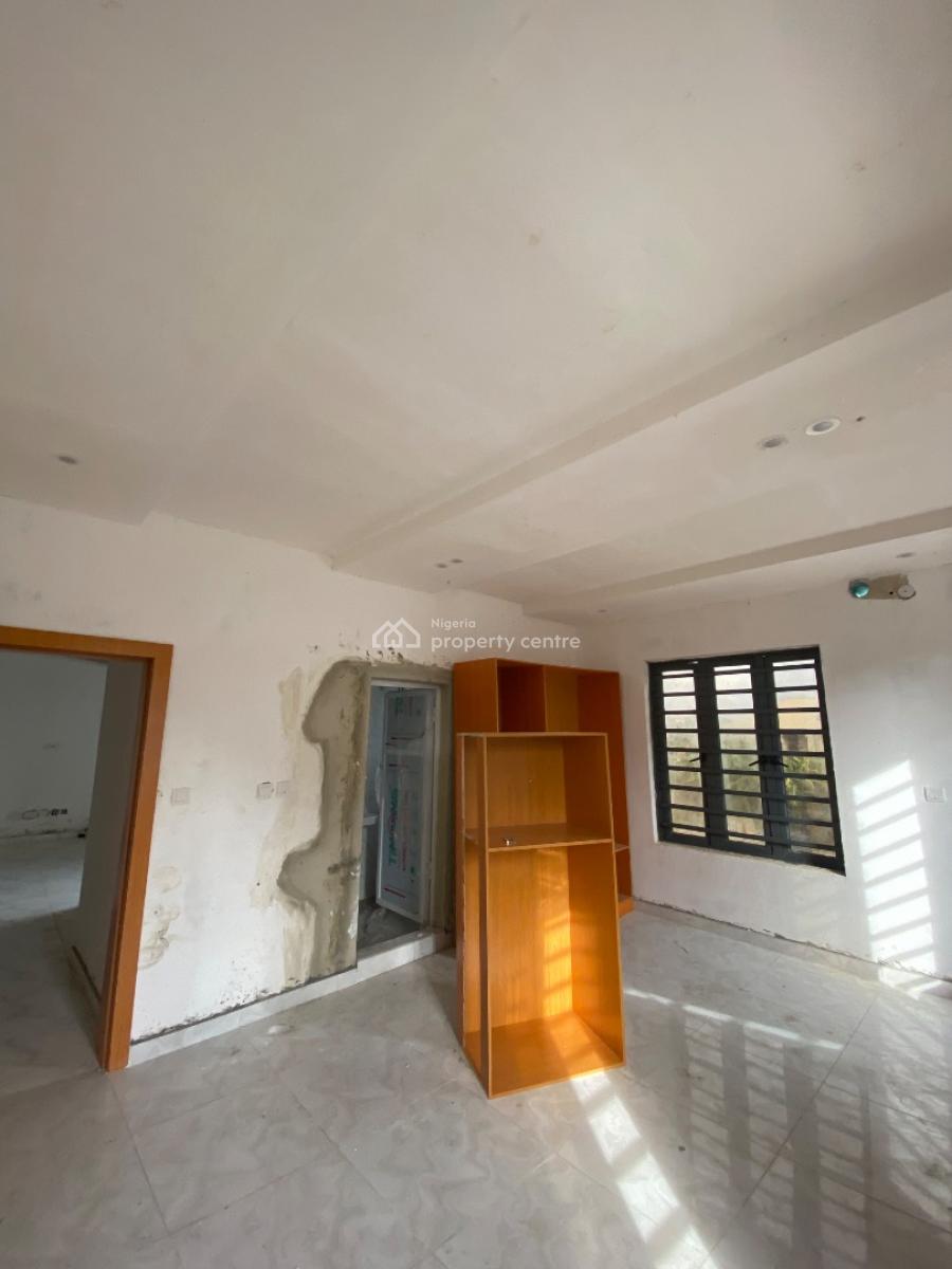 Standard Two Bedroom Apartment, Off Peaceland Ogombo, Ajah, Lagos, Flat / Apartment for Rent