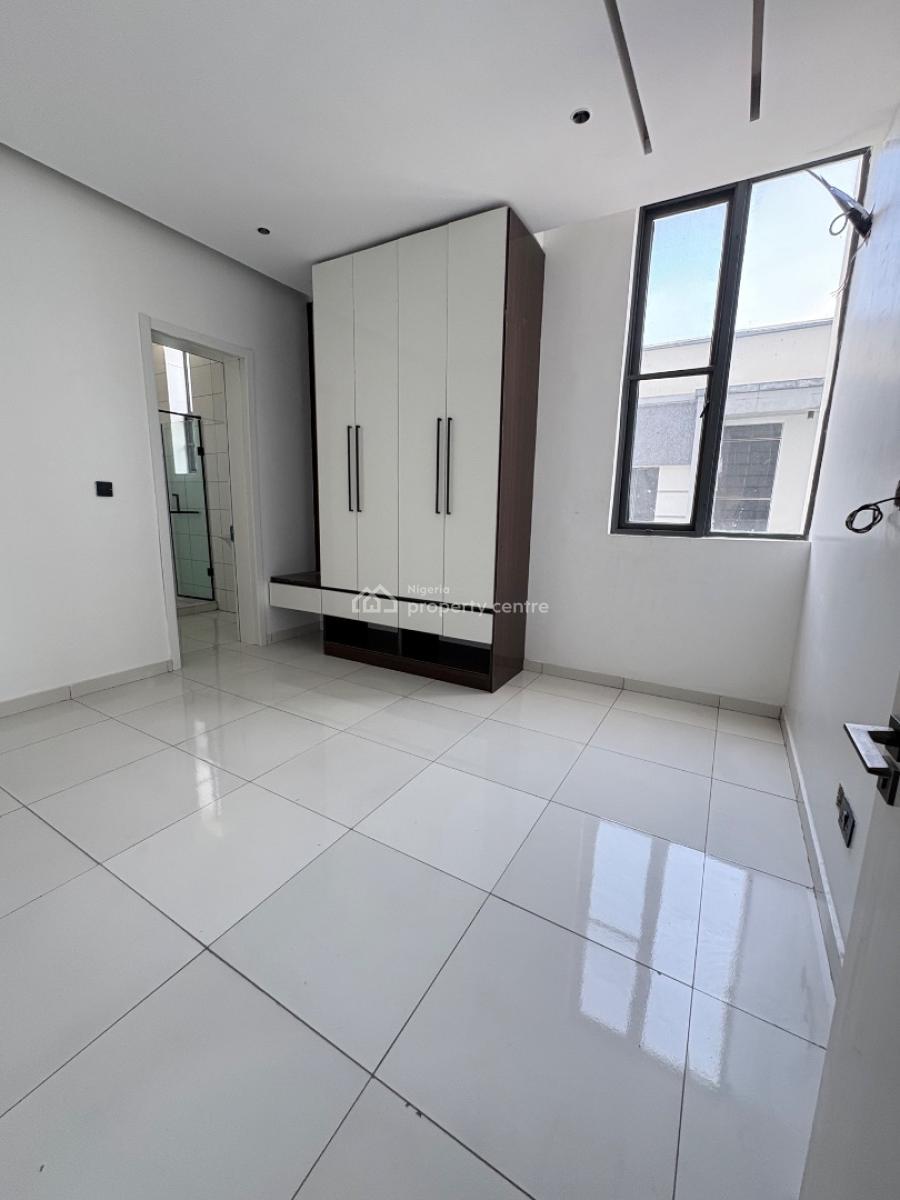 a Standard 2bed Apartment, Oniru, Oniru, Victoria Island (vi), Lagos, Block of Flats for Sale