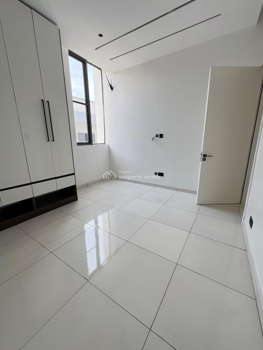 a Standard 2bed Apartment, Oniru, Oniru, Victoria Island (vi), Lagos, Block of Flats for Sale