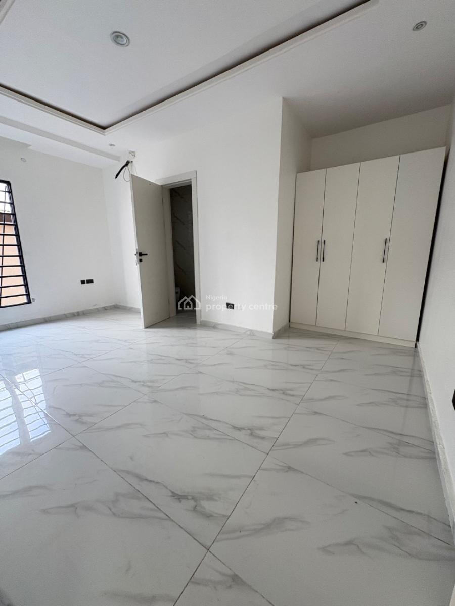 New Built 2 Bedroom, Oniru, Victoria Island (vi), Lagos, Block of Flats for Sale