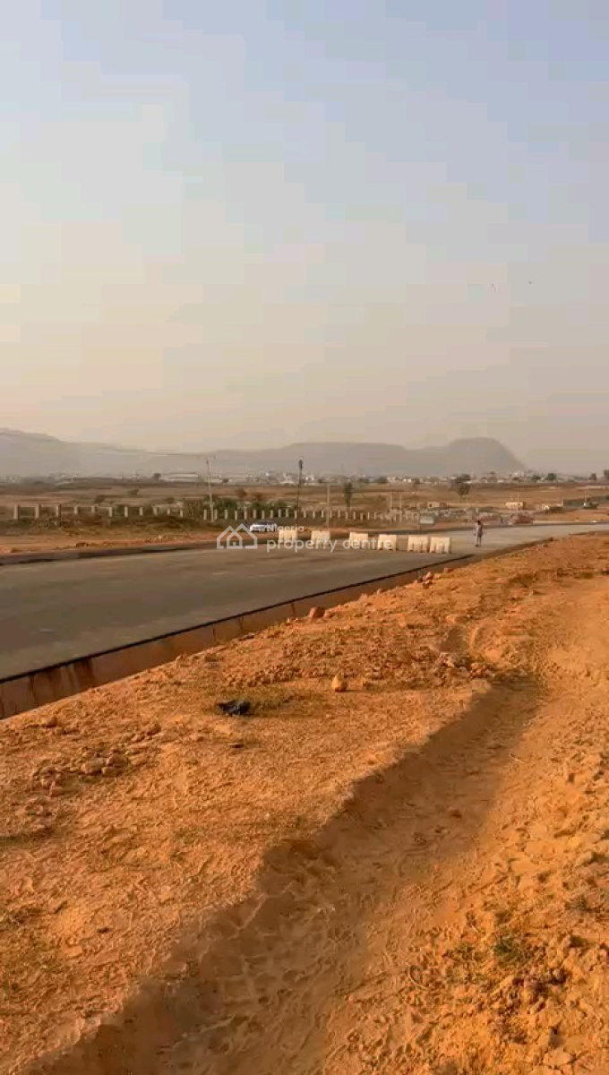 Prime Investment Opportunity: 7.72 Hectares of Mass Housing Land --, Karsana North, Karsana, Abuja, Residential Land for Sale