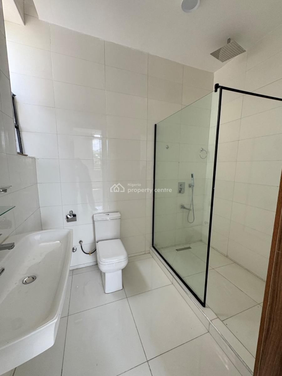 a Lovely 2 Bedroom Apartment, Victoria Island (vi), Lagos, Block of Flats for Sale