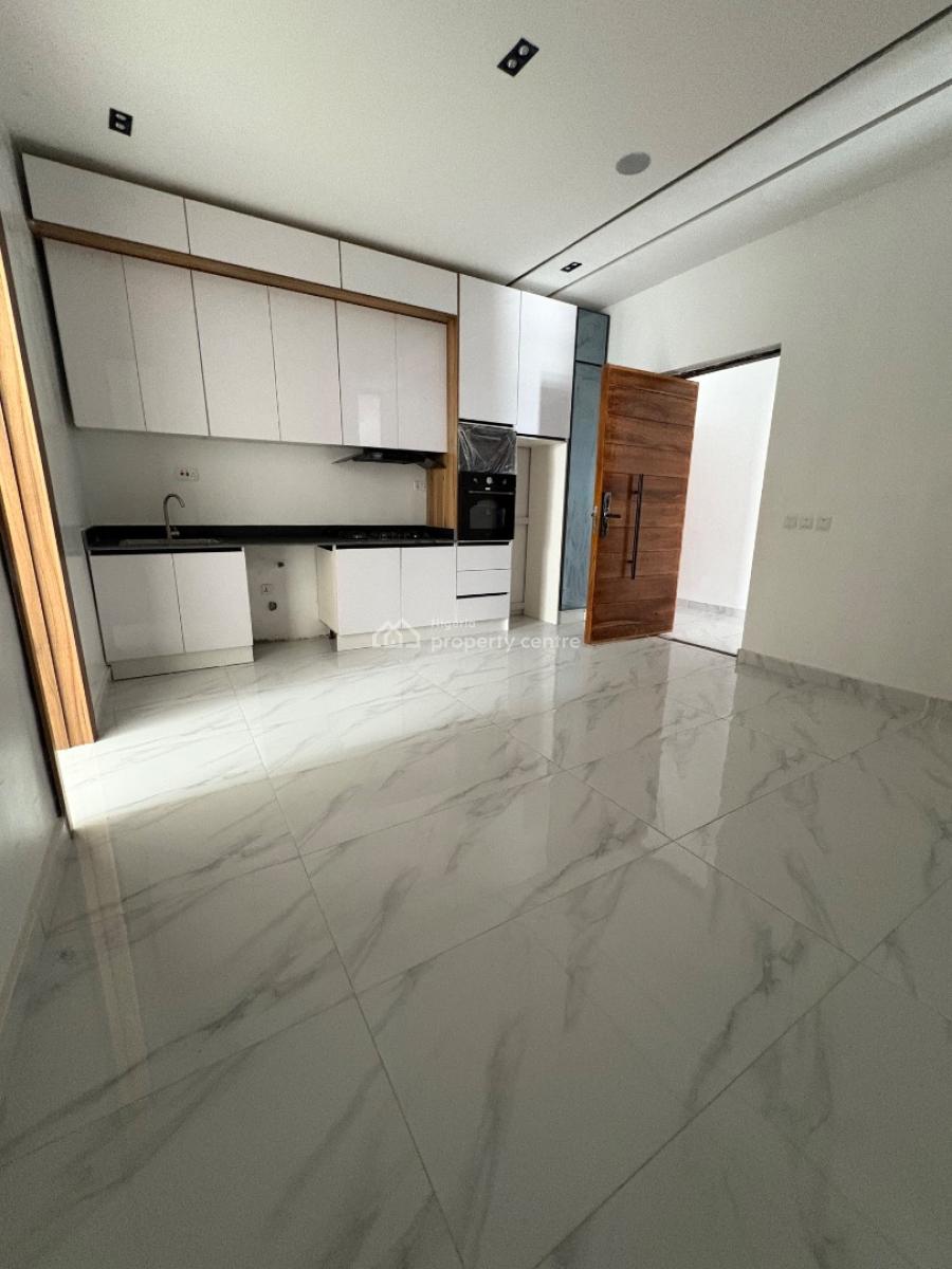 a Lovely 2 Bedroom Apartment, Victoria Island (vi), Lagos, Block of Flats for Sale