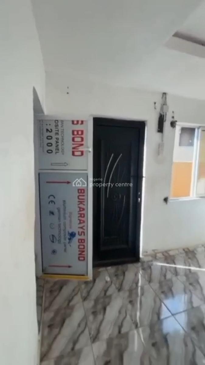 Spacious Room Self Contained, Fadeyi/onipanu, Onipanu, Shomolu, Lagos, Self Contain (single Rooms) for Rent