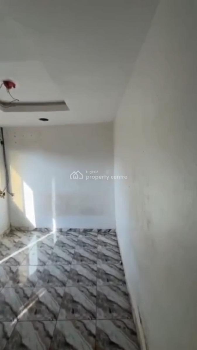 Spacious Room Self Contained, Fadeyi/onipanu, Onipanu, Shomolu, Lagos, Self Contain (single Rooms) for Rent