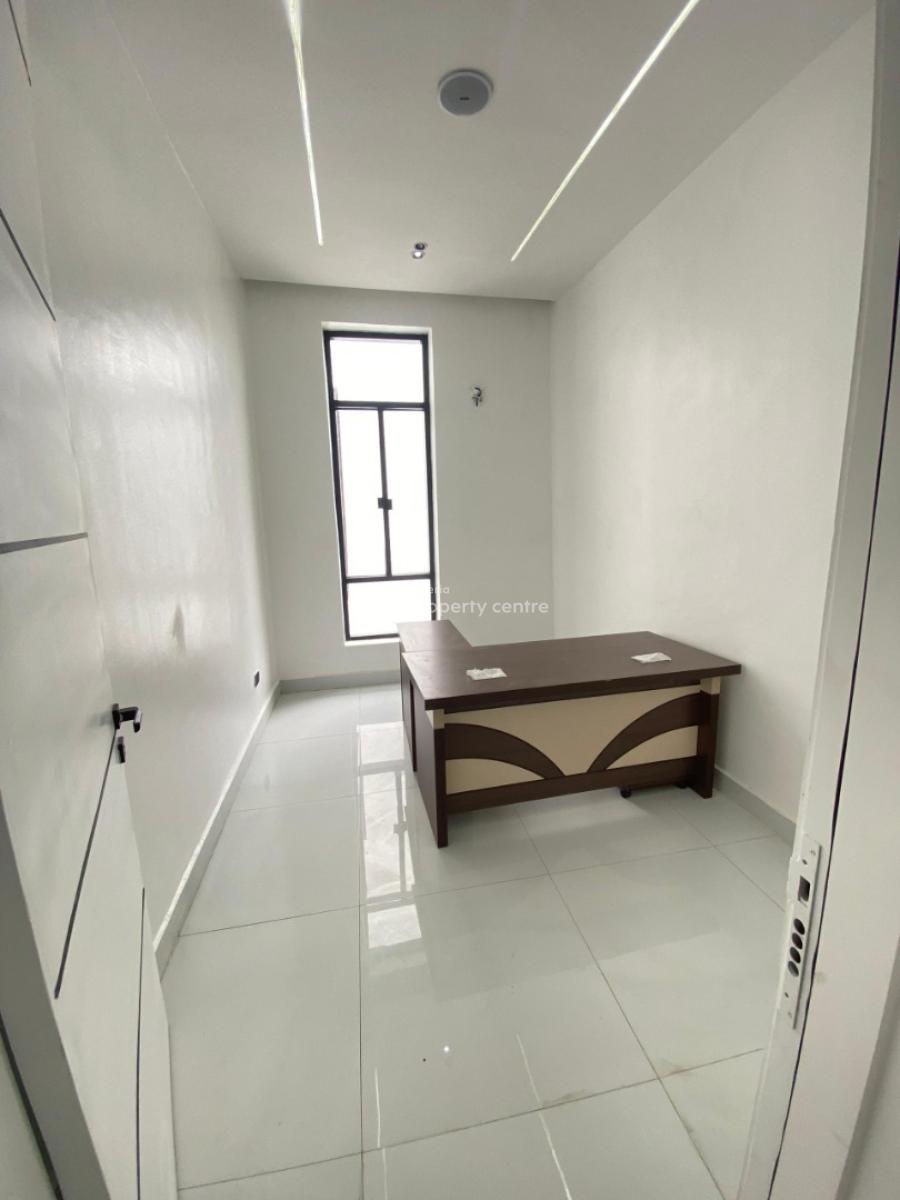 Luxurious 6bedroom Detached Smart House with Bq, Elevator, Pool & Gym, Chevron Lekki Lagos, Lekki, Lagos, Detached Duplex for Sale