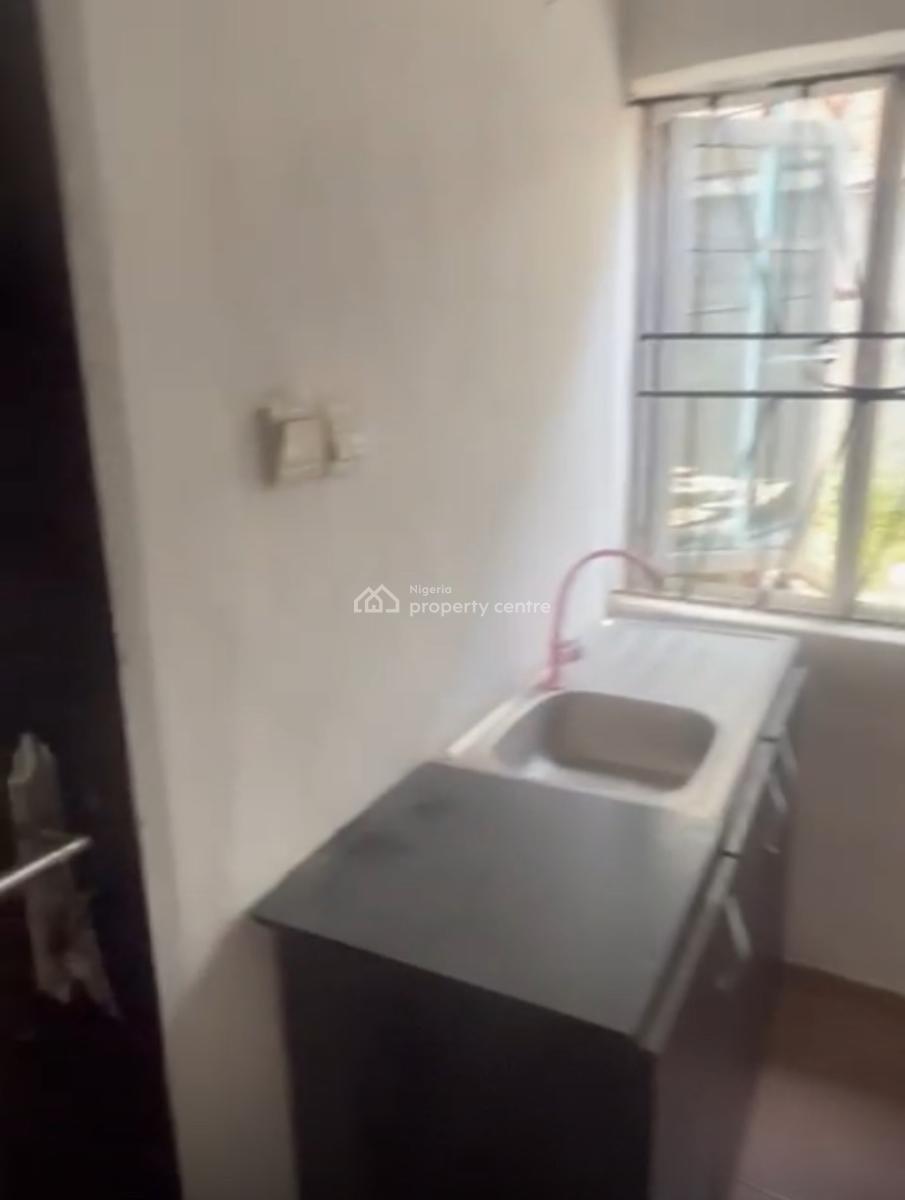 Spacious Boys Squatters (bq), Prime Water View Estate, Ajiran Mews, Agungi, Lekki, Lagos, Self Contain (single Rooms) for Rent