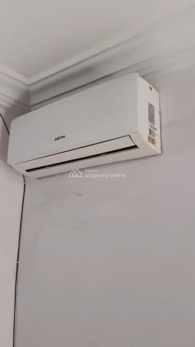 Executive Mini Flat, Off Pedro Road, Shomolu, Lagos, Mini Flat (room and Parlour) for Rent