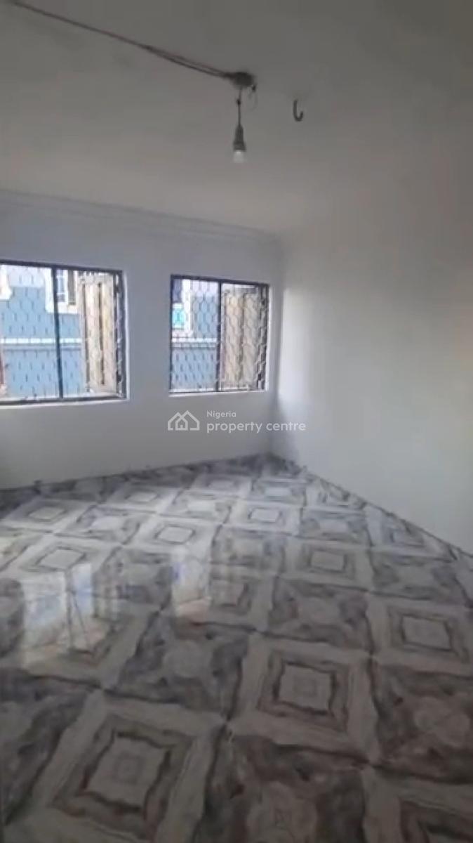 Executive Luxury 3-bedroom Upstairs Flat, Off Pedro Road, Shomolu, Lagos, Flat / Apartment for Rent