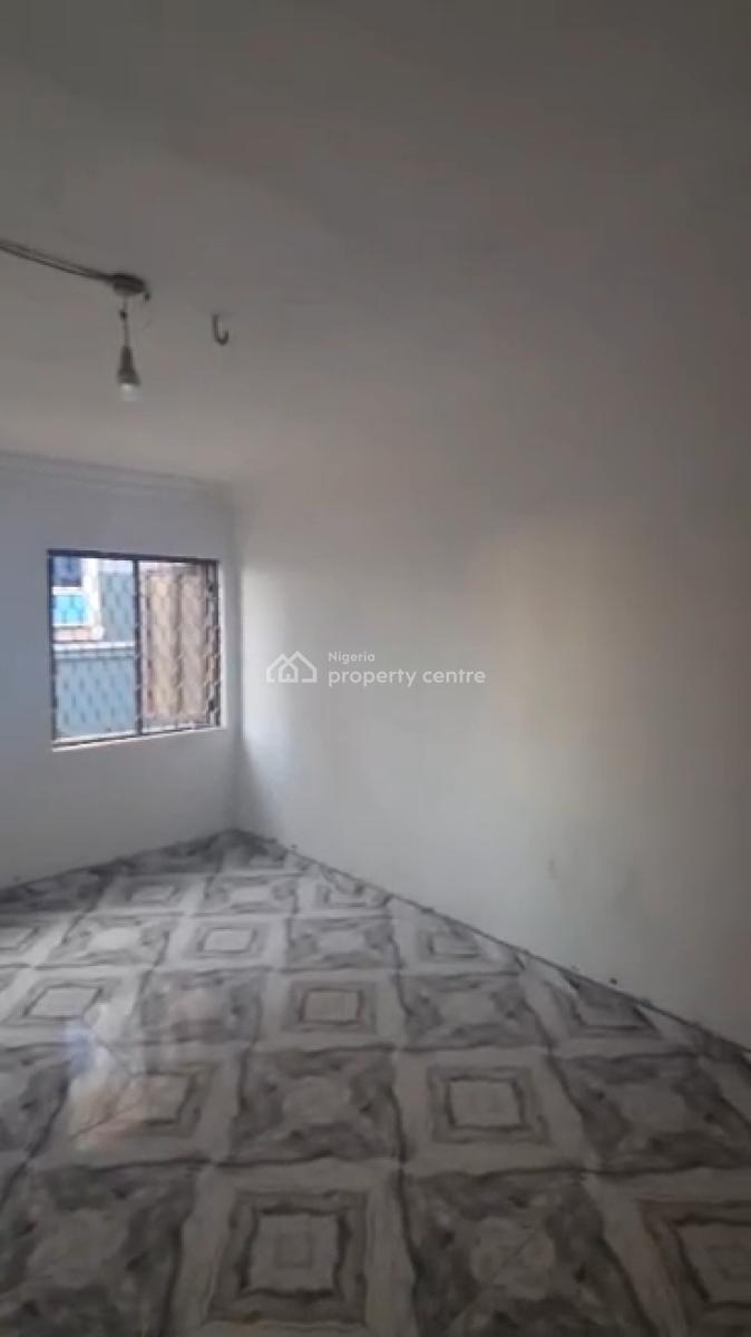 Executive Luxury 3-bedroom Upstairs Flat, Off Pedro Road, Shomolu, Lagos, Flat / Apartment for Rent