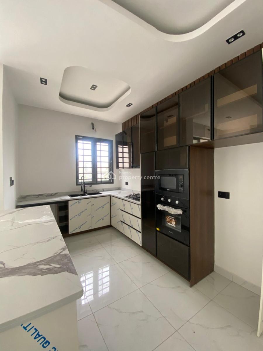 Spacious Massive Luxury 2bedroom Flat Apartment, Secure Estate Ikate Lagos, Lekki Phase 1, Lekki, Lagos, Block of Flats for Sale