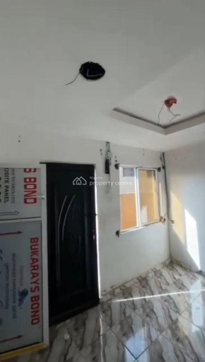 Executive Room Self Contained, Fadeyi, Onipanu, Shomolu, Lagos, Self Contain (single Rooms) for Rent