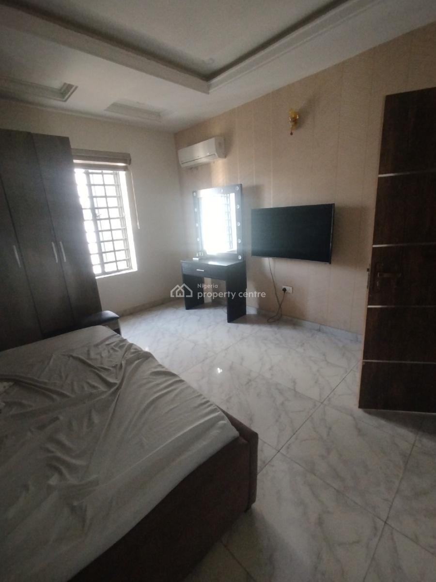 Fully Furnished and Serviced 2 Bedroom Apartment on 1st Floor, Ologolo, Lekki, Lagos, Flat / Apartment for Sale