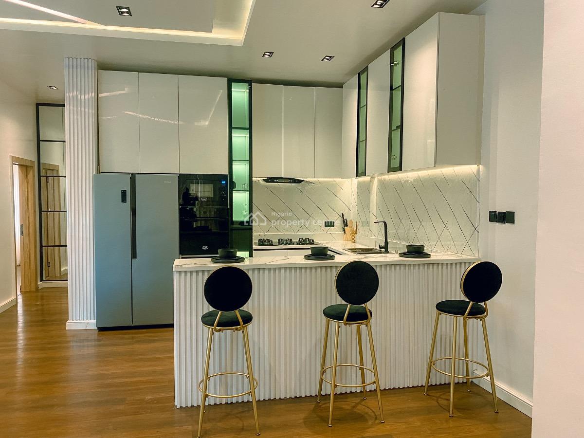 Luxury 2 Bedroom Apartment, Wole Olateju Crescent, Lekki Phase 1, Lekki, Lagos, House Short Let