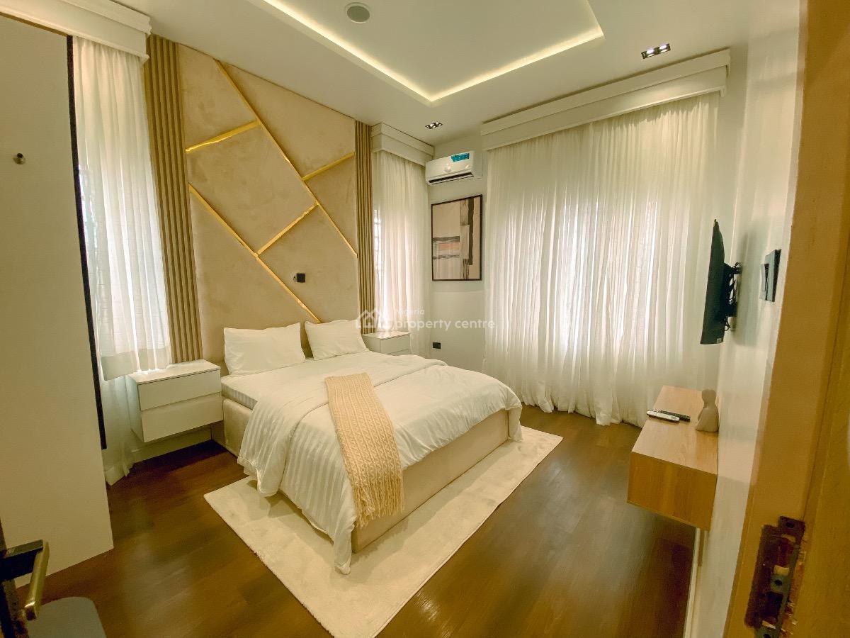 Luxury 2 Bedroom Apartment, Wole Olateju Crescent, Lekki Phase 1, Lekki, Lagos, House Short Let