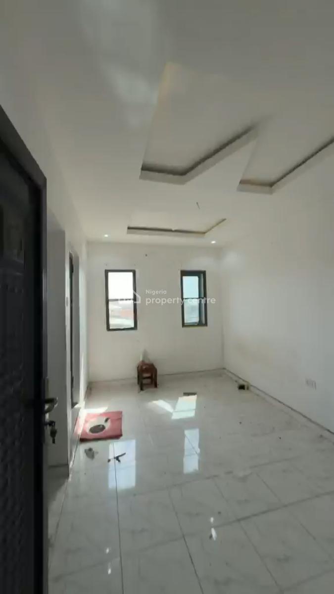 Newly Built Executive Room Self Contained, Off Awoyokun,, Onipanu, Shomolu, Lagos, Self Contain (single Rooms) for Rent