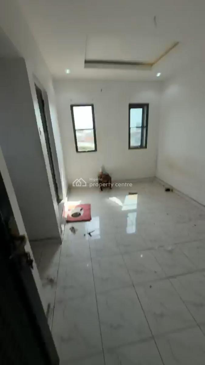 Newly Built Executive Room Self Contained, Off Awoyokun,, Onipanu, Shomolu, Lagos, Self Contain (single Rooms) for Rent