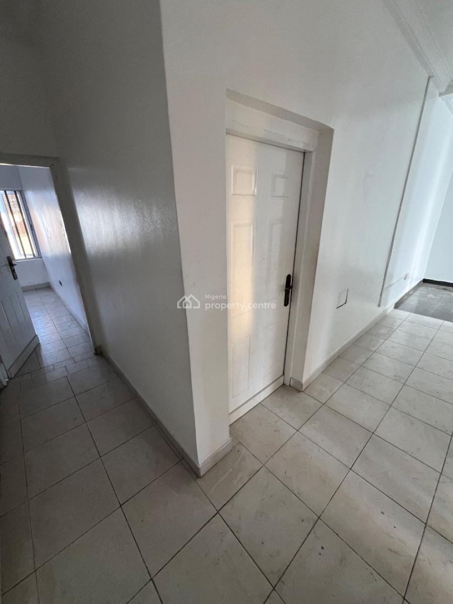 Super-clean 4-bedroom Maisonette Duplex in Osapa London Estate., Osapa London, Osapa, Lekki, Lagos, Flat / Apartment for Rent