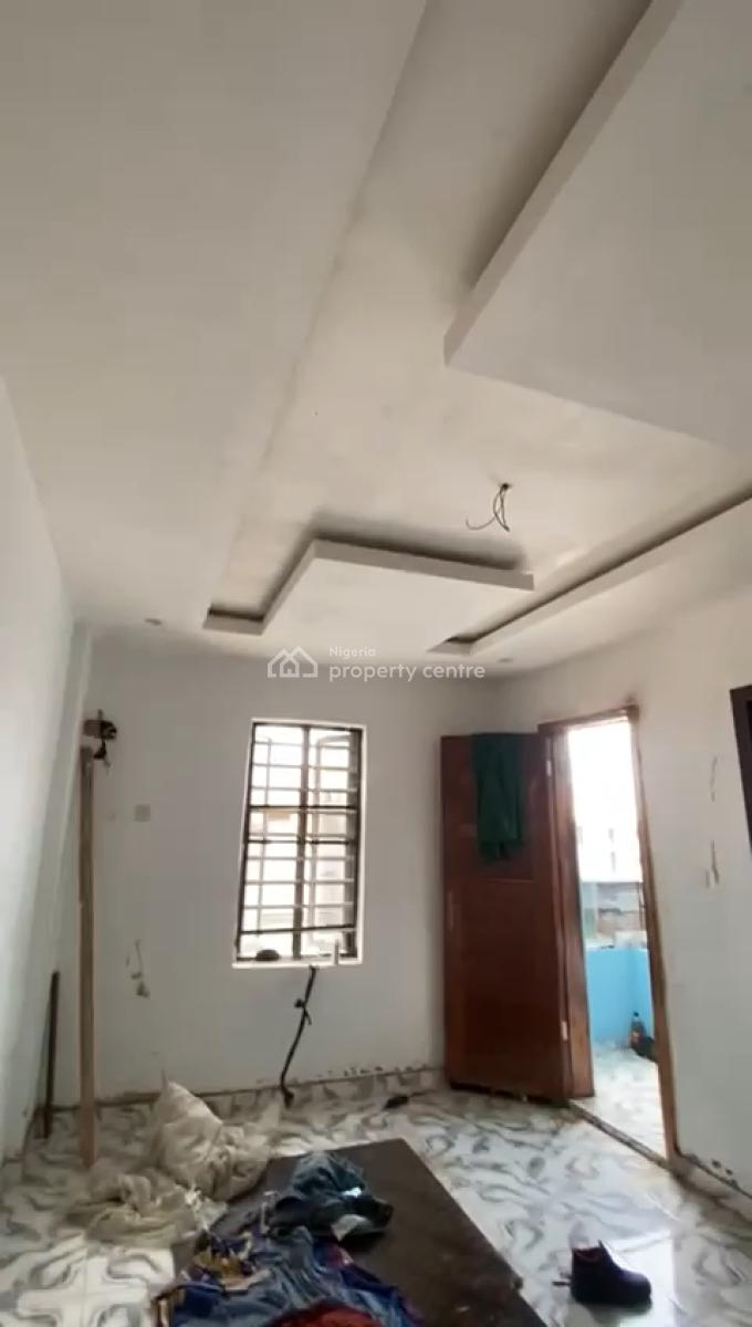 Executive Upstairs Mini-flat, Sawmill, Gbagada, Lagos, Mini Flat (room and Parlour) for Rent