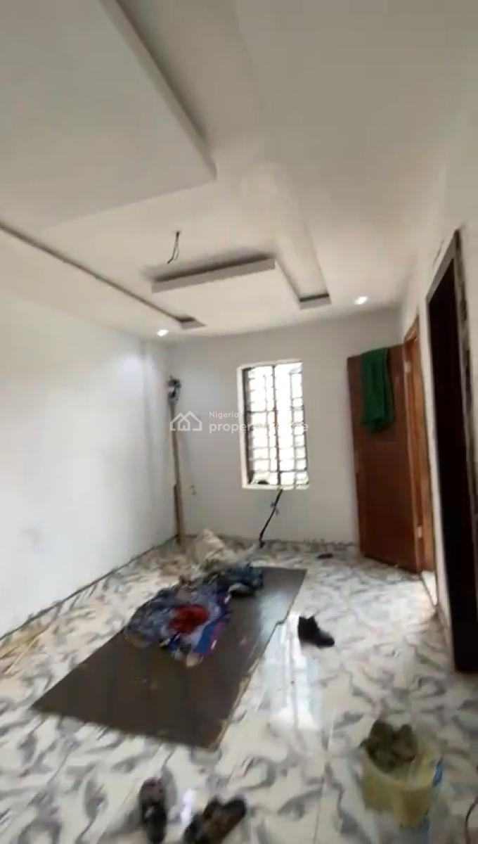 Executive Upstairs Mini-flat, Sawmill, Gbagada, Lagos, Mini Flat (room and Parlour) for Rent