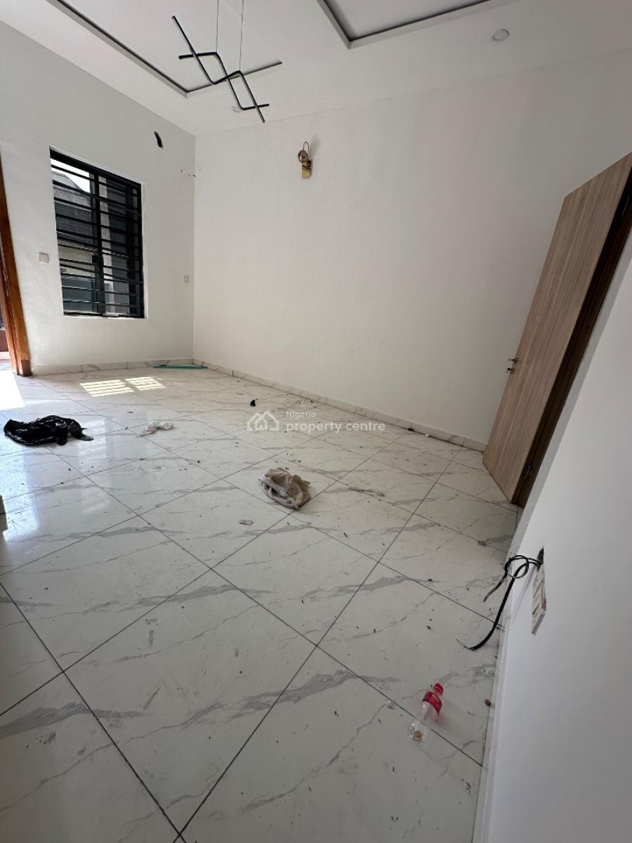 3 Bedrooms, Ikota, Lekki, Lagos, Terraced Duplex for Sale