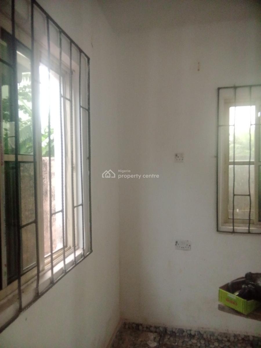 Room and Parlor, 43 Okabere Road Off Sapele Benin Edo State, Oredo, Edo, Flat / Apartment for Rent