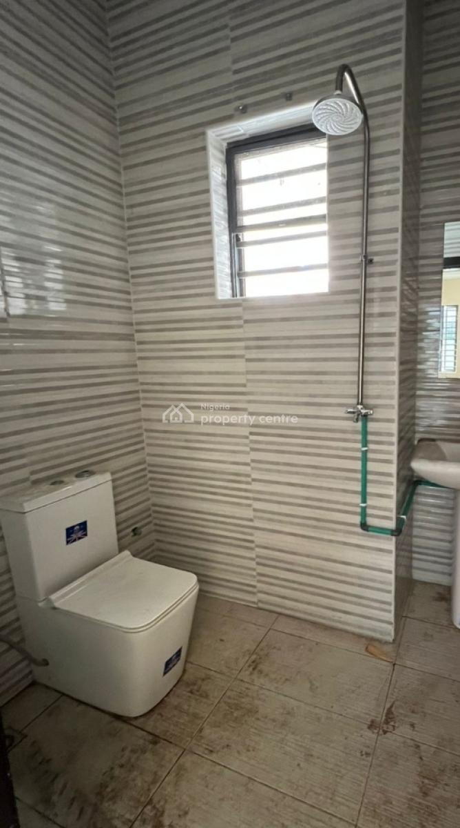 Spacious Studio Apartment Within a Secured Estate, Chevron, Lekki, Lagos, Self Contain (single Rooms) for Rent