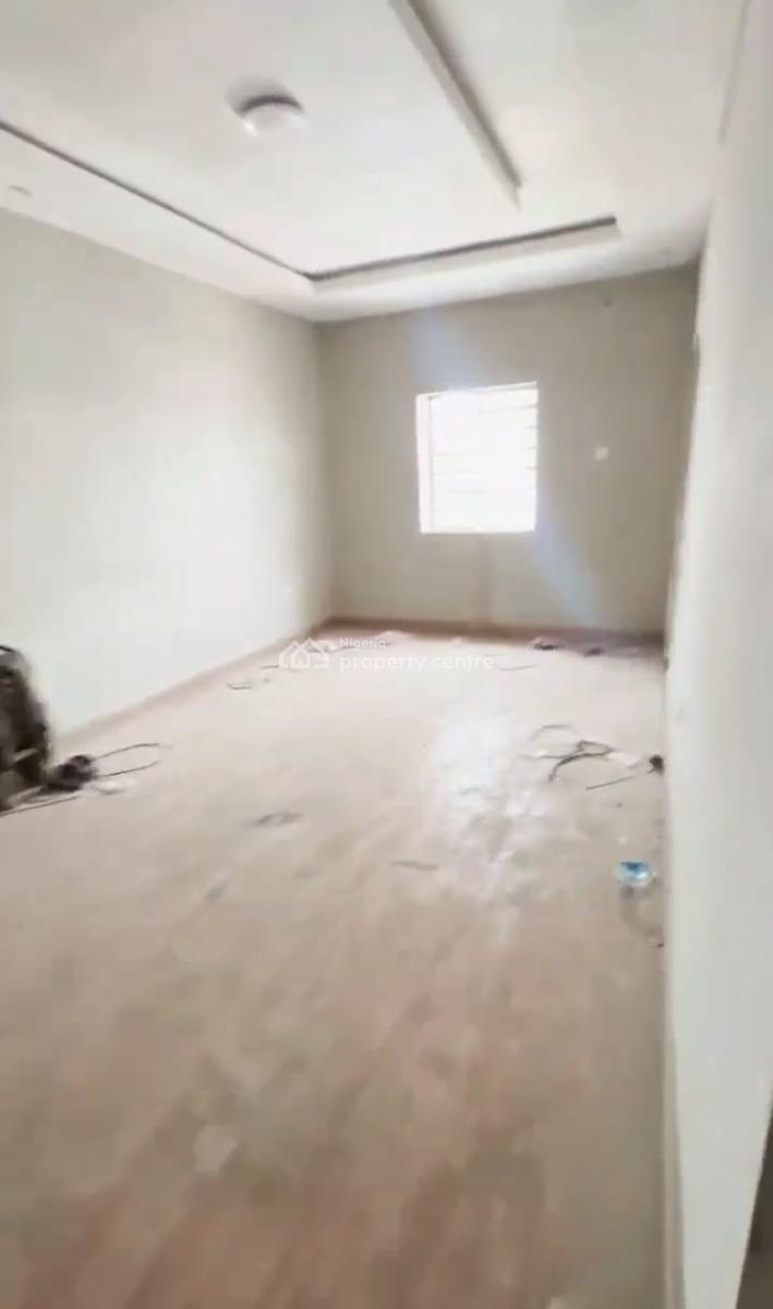 Spacious Standard Decent 2 Bedroom Apartment, Off Market Street, Shomolu, Lagos, Flat / Apartment for Rent